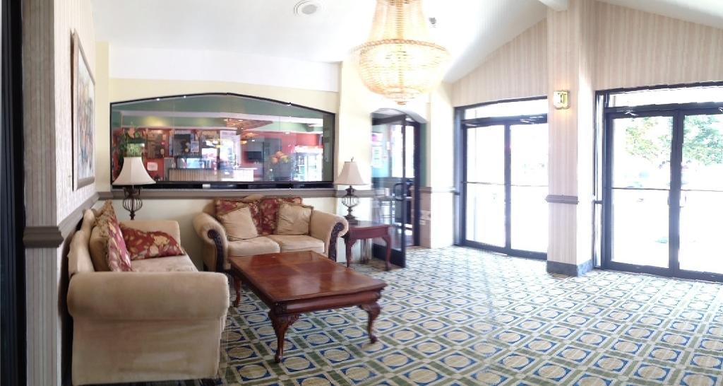 Aqua Vista Resort Hotel Virginia Beach Exterior foto